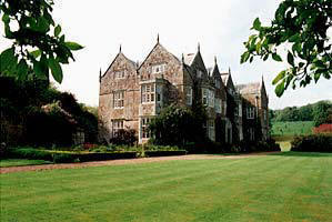 Enchanting Manor house standing in 15 acres of fine gardens in sleepy Shorwell, Isle of Wight. A peaceful country atmosphere in a historic setting.